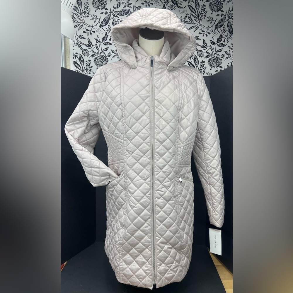 Brand new with tag Via Spiga's quilted coat is a cozy essential size Large - Picture 3 of 16